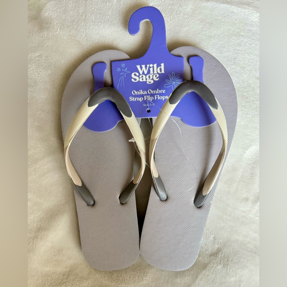 NWT - Wild Sage Ombré Strap Flip Flops - Size 5 - 6 - Medium Thong Sandals